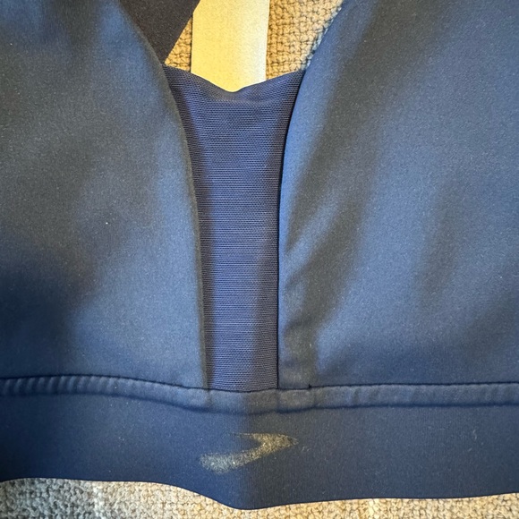 Brooks Sports Bra - Picture 3 of 4